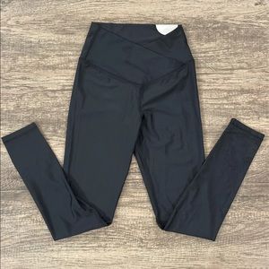 Aerie crossover leggings DO NOT BUY SOMEONE BOUGHT THEM